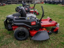 Toro 75746 42″ TimeCutter Zero Turn Mower 22HP Kohlers.