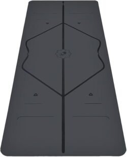 Liforme Original Yoga Mat – Free Yoga Bag Included – Patented Alignment System, Warrior-like Grip, Non-slip, Eco-friendly, sweat-resistant, long, wide, 4.2mm thick mat for comfort Visit the LIFORME Store