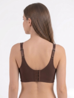 Deep V Wireless Bra with Natural Lift - Image 8