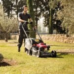 Honda HRH 536 HX Self-Propelled Professional Petrol Lawn Mower - Image 5