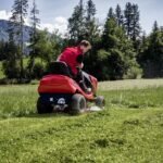 solo by AL-KO Comfort T18-111.4 HDS-A V2 Petrol Side Discharge Mulching Lawn Tractor 111cm - Image 7