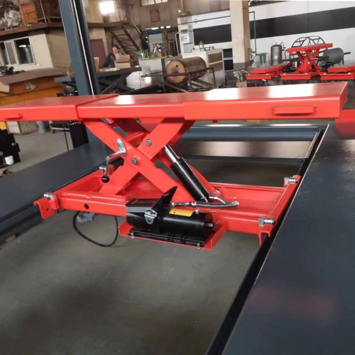 31-700x700-1.png KT-RJ50 Rolling Jack 5000 lbs. Lifting Capacity *Fits KT-4H110 lift and the KT-4H850* - Image 1
