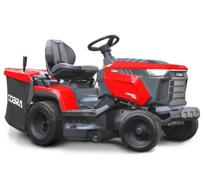 Main__54954-700x649-1.jpg Cobra LTX92HR2L V-Twin Petrol Hydro-Drive Lawn Tractor 92cm - Image 1