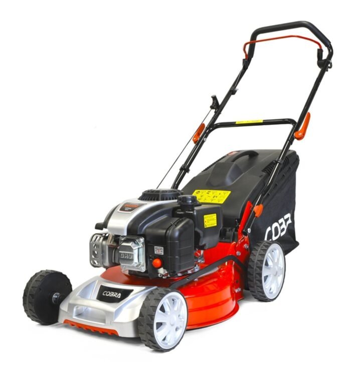 angle_2__80136-700x736-1.jpg Cobra M40CVX Petrol Lawnmower - Image 1