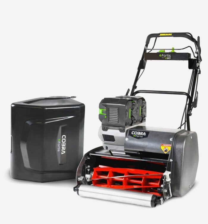 fortis20E_new_large_951193a6-f305-4a16-87bd-301d1a222d8a-700x753-1.jpg Cobra Fortis 20E Cordless Cylinder Mower 51cm - Image 1