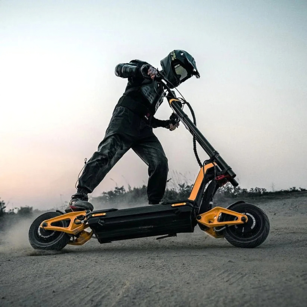 INMOTION-RS-Worlds-Fastest-Electrics-Scooters_3.png