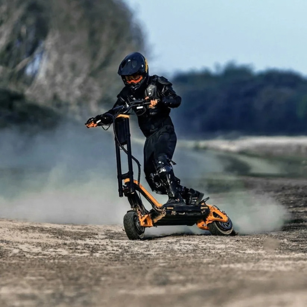 INMOTION-RS-Worlds-Fastest-Electrics-Scooters_4.png